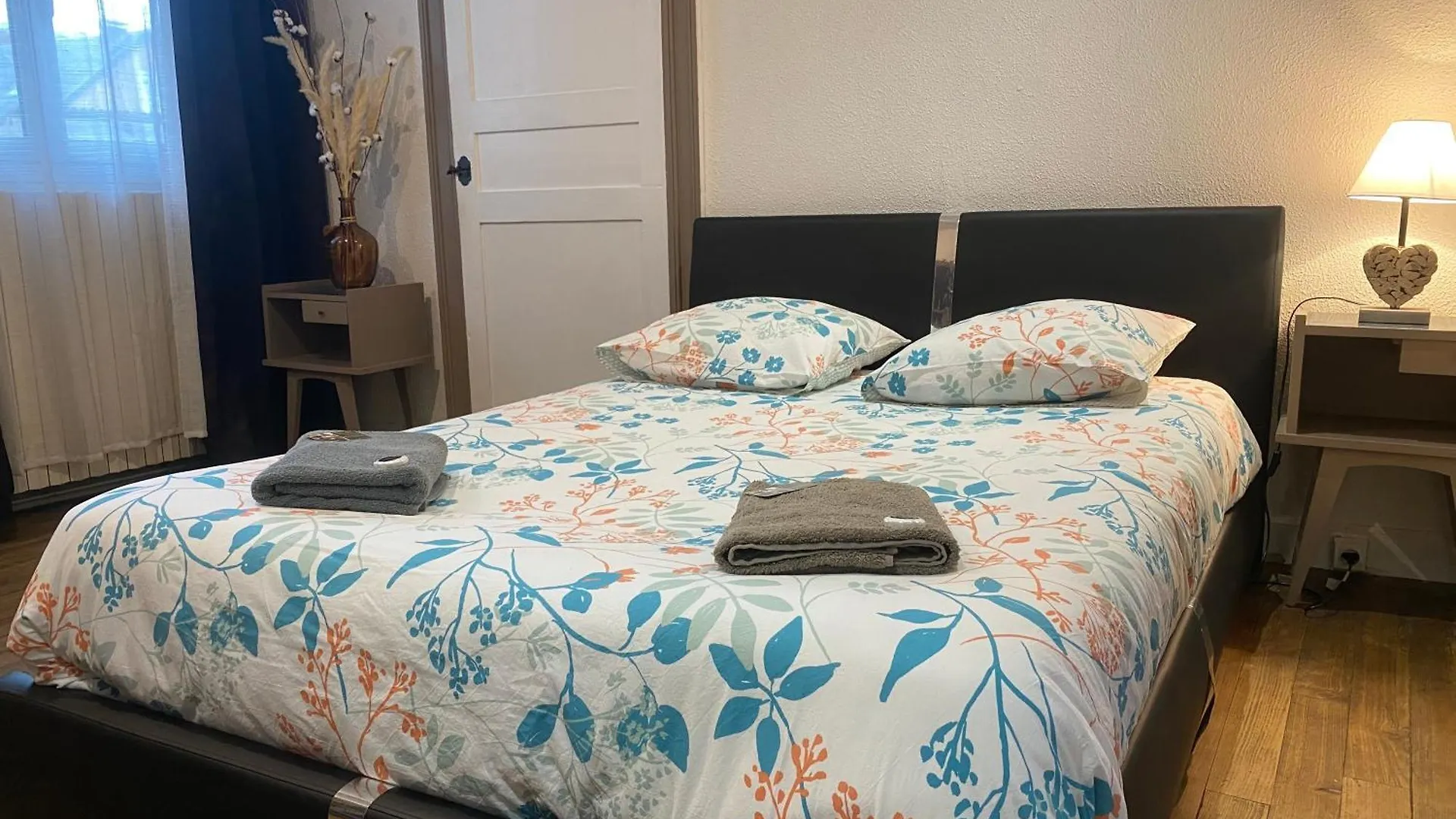 La Pyrénéenne: Spacious Village Retreat with Premium Entertainment Tournay Holiday home