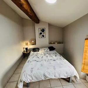 https://studio-au-cur-de-valence.hotels-rhonealpes.com